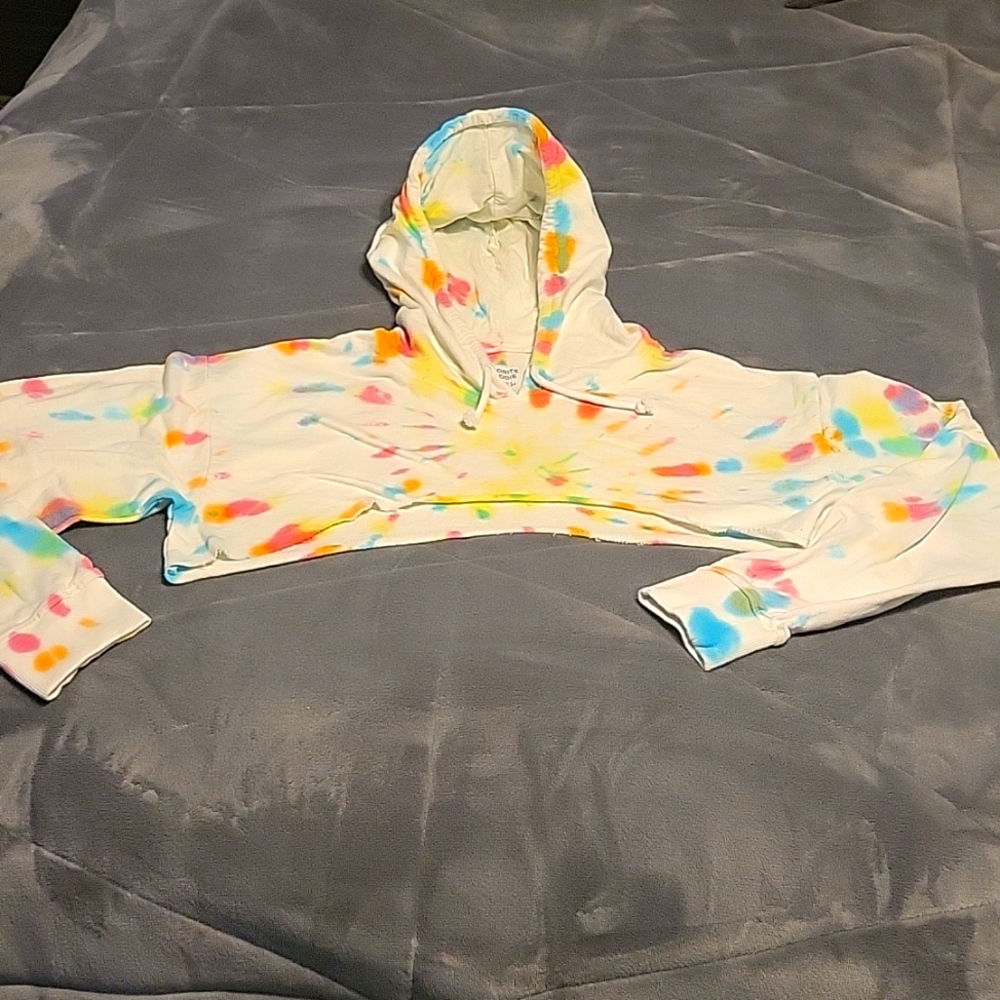 Rue 21. Cropped, White and Multi-colored    sweatshirt hoodie. Size medium